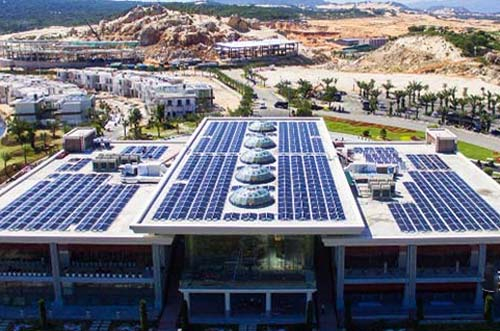 今年会推出多款平屋顶矩阵压载系统，助力屋顶光伏向阳而生！