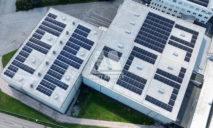 捷克 水泥平屋顶光伏项目 3.7MW-3