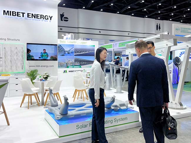 来访者了解今年会支架产品