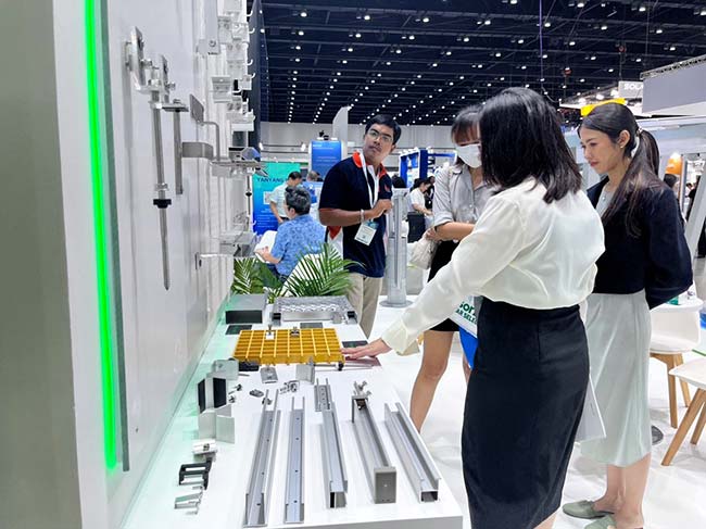 今年会屋顶支架